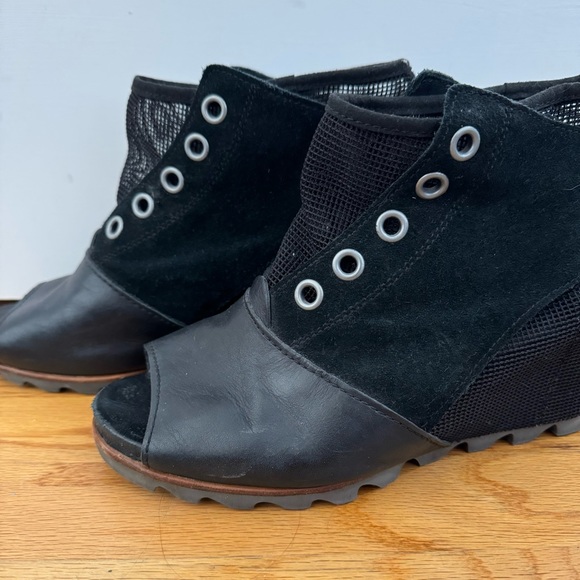 Sorel Joanie Mesh Bootie Size 11 - Picture 3 of 5